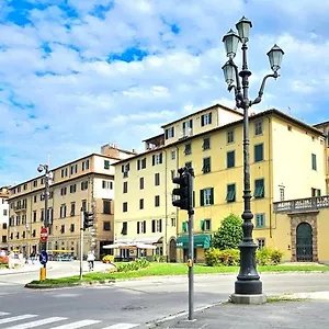 Appartamento Walls Dream - Air Cond - Wi-fi - Panoramic In Front Of The Historical Walls -, Lucca