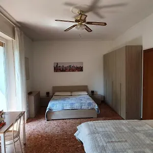 Lo Scoiattolo Frühstückspension Verona